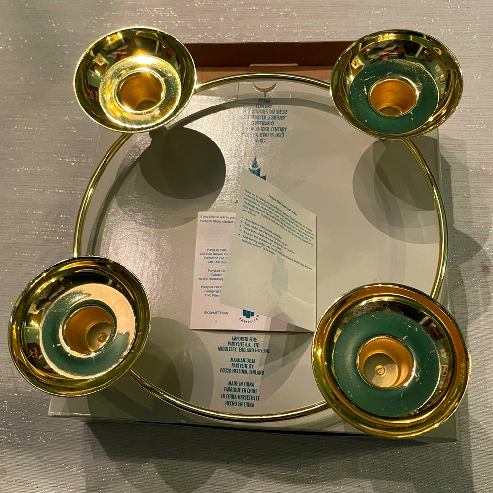 PartyLite CENTURY P7633 Brass Plated Circular Candelabra w/4 Holders - NIB